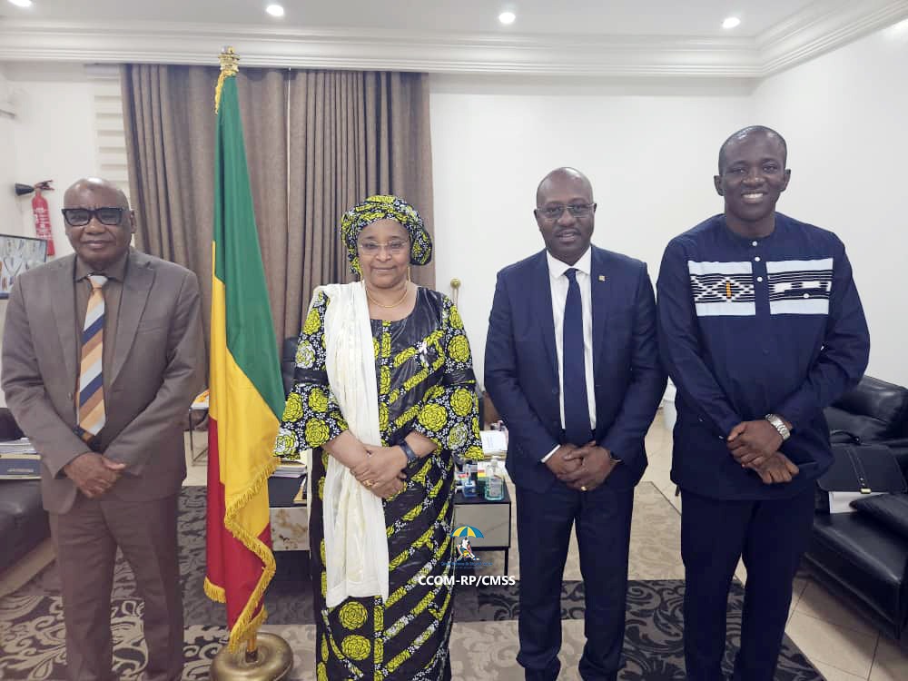 Audience : Le nouveau représentant de l’AISS reçu par le ministre Assa Badiallo TOURE.